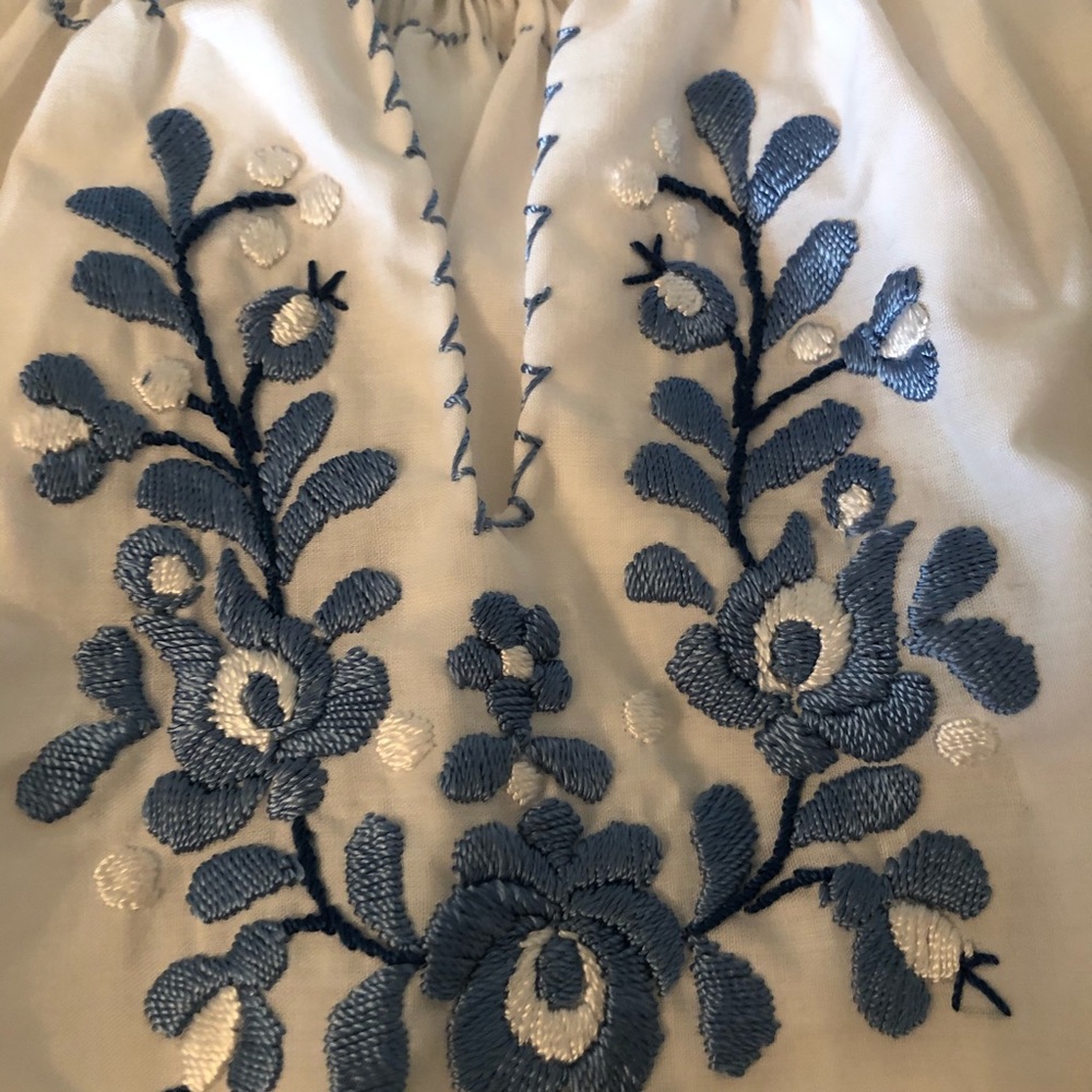 Embroidered Linen Shirt - Picture 2 of 6